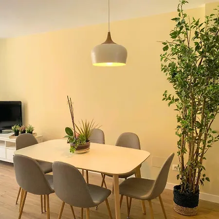 Homely Obispo Con Parking Lägenhet