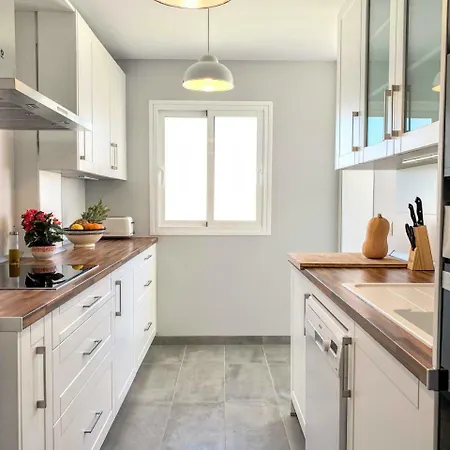 Homely Obispo Con Parking Apartment *
